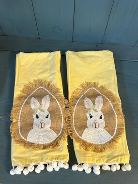 Pier 1 Yellow Cotton Napkin with Brand Tag | New w/o Tags - Easter Bunny